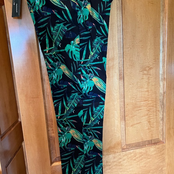 Pants - Picture 2 of 5